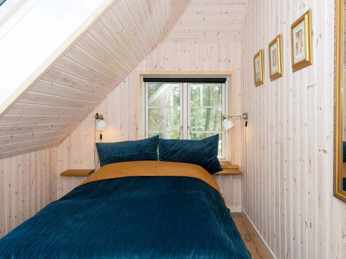 10 Person Holiday Home In Glesborg Номер фото