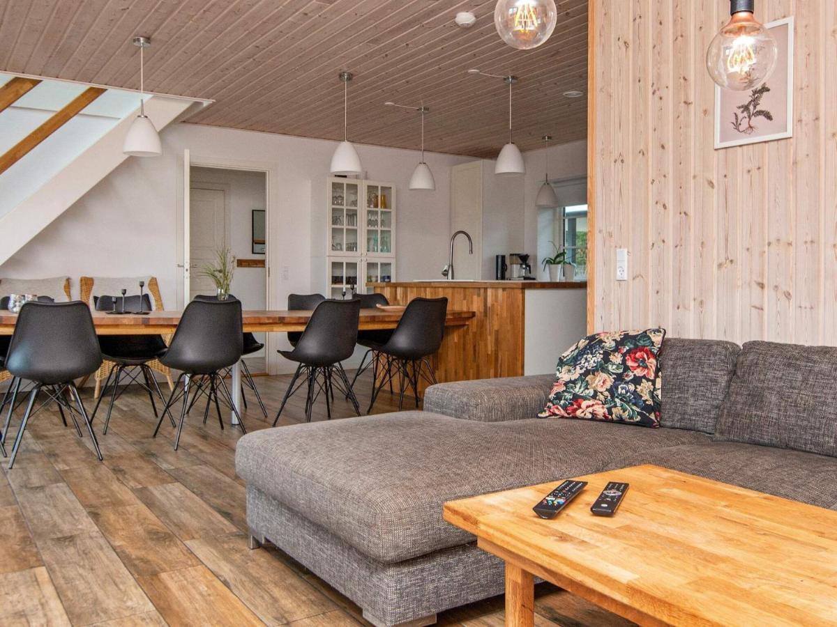 10 Person Holiday Home In Glesborg Экстерьер фото