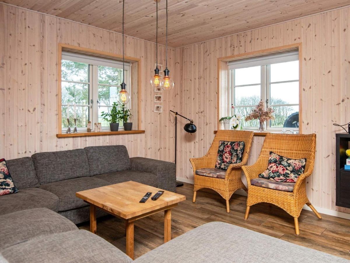 10 Person Holiday Home In Glesborg Экстерьер фото