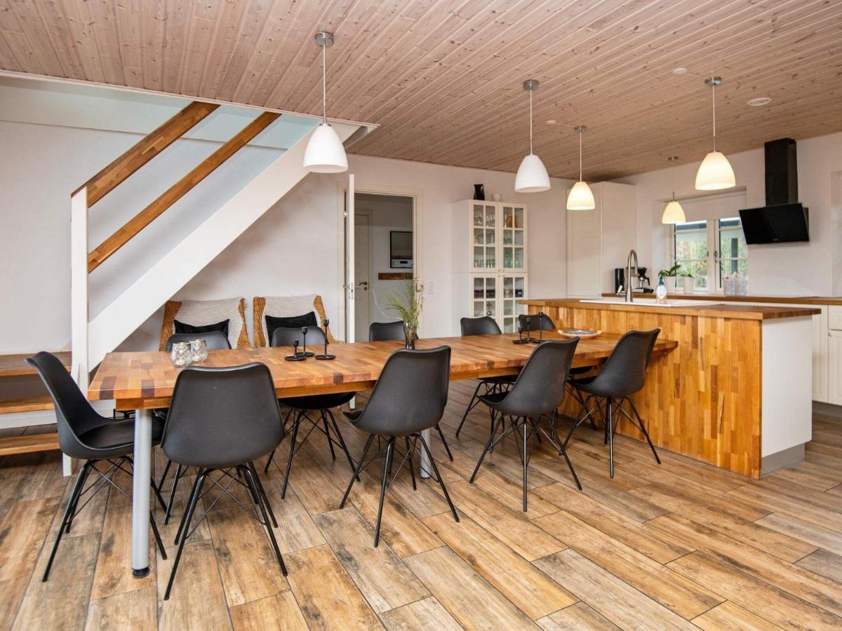 10 Person Holiday Home In Glesborg Экстерьер фото