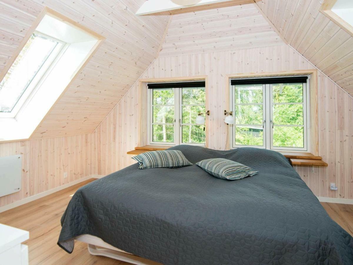 10 Person Holiday Home In Glesborg Экстерьер фото