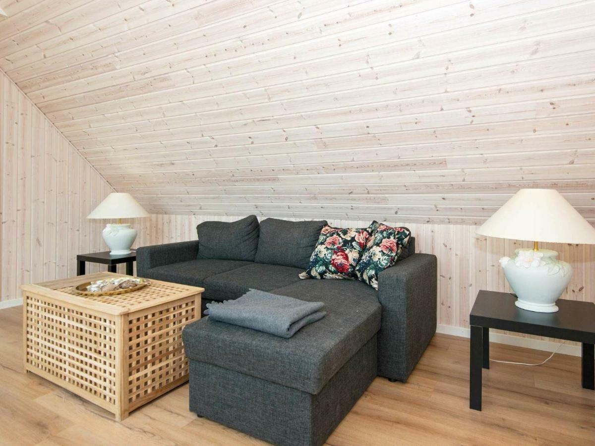 10 Person Holiday Home In Glesborg Экстерьер фото