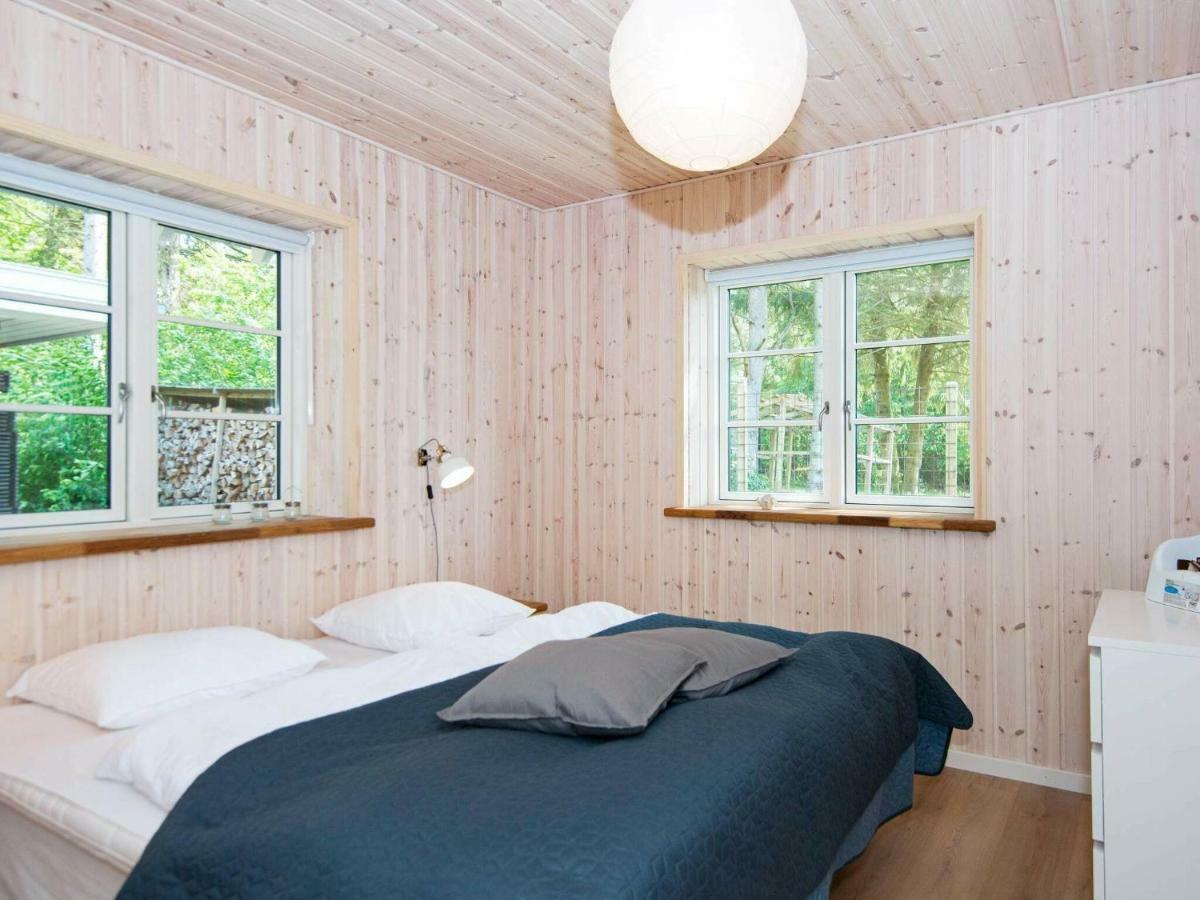 10 Person Holiday Home In Glesborg Экстерьер фото